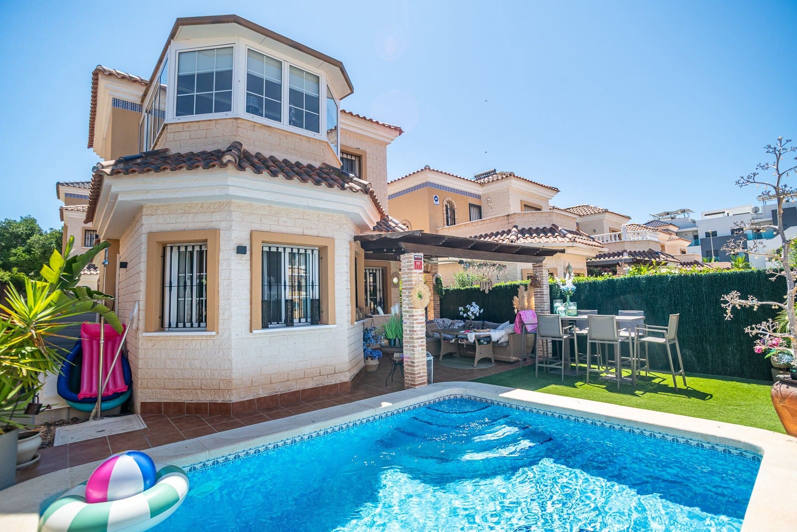 3 soverom Villa til salgs i Guardamar del Segura med svømmebasseng - € 299 500 (Ref: 10080021)