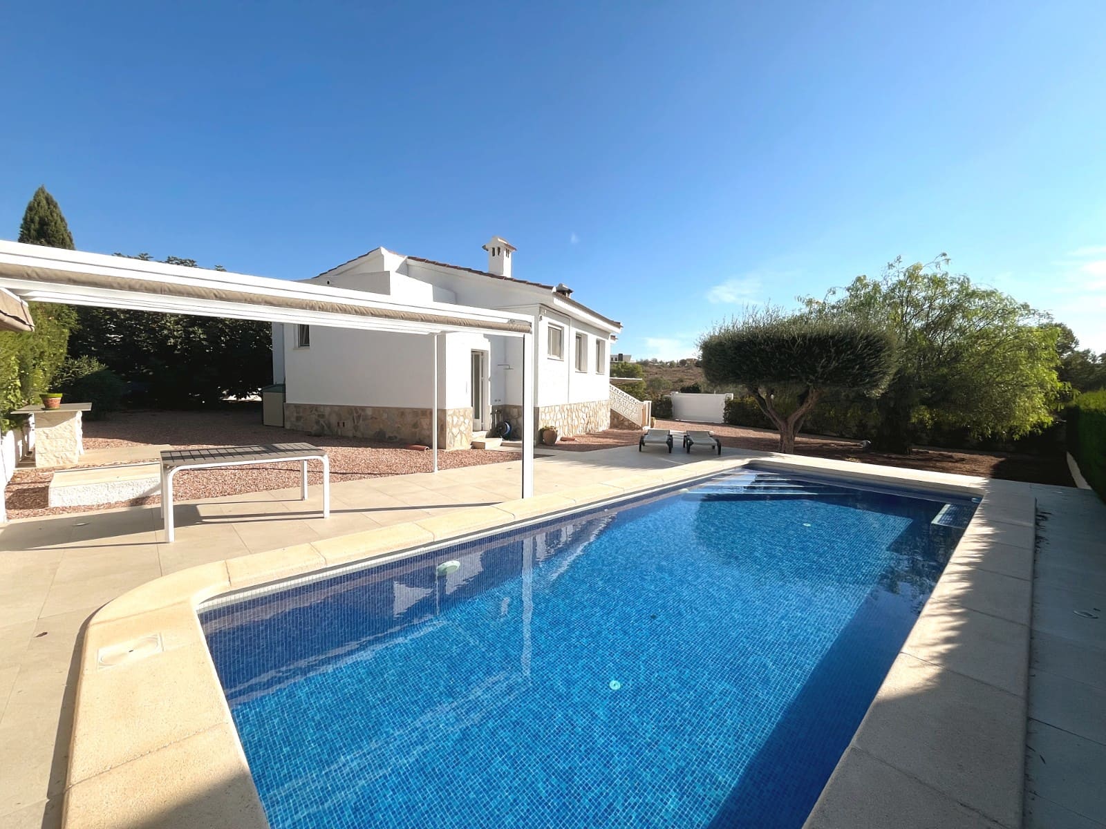 3 bedroom Villa for sale in Ciudad Quesada with pool garage - € 495,000 (Ref: 10155740)