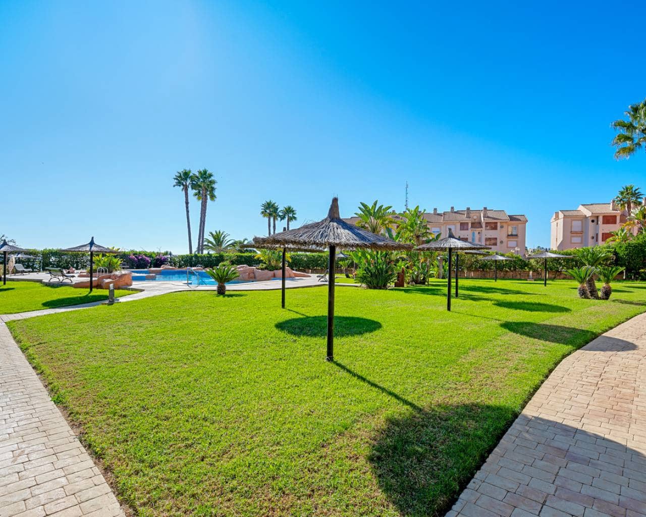 2 soverom Leilighet til salgs i Cabo Roig - € 329 500 (Ref: 9818477)