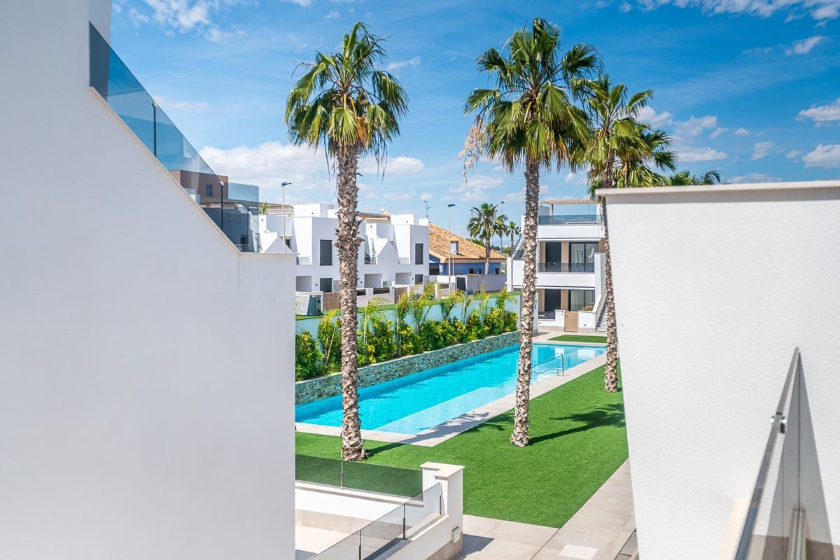 3 soveværelse Penthouse til salg i Lo Pagan med swimmingpool - € 325.000 (Ref: 9822748)
