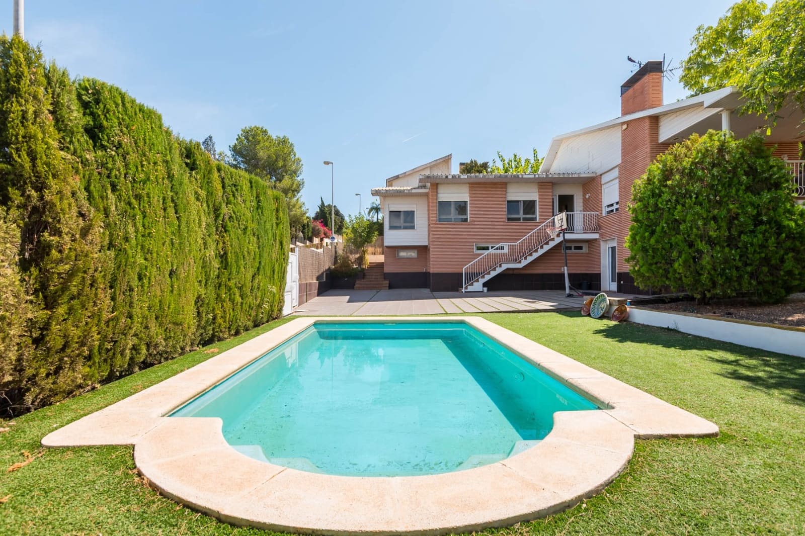 4 chambre Villa/Maison à vendre à Altorreal avec piscine garage - 581 000 € (Ref: 9822749)