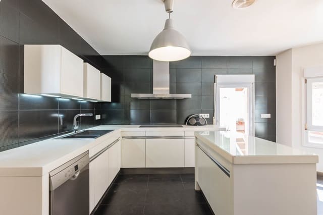 4 chambre Villa/Maison à vendre à Altorreal, Molina de Segura avec piscine garage - 581 000 € (Ref: 9822749)
