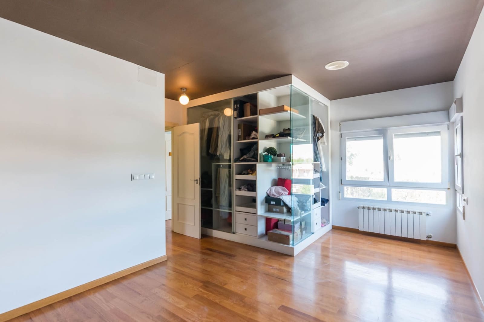 4 chambre Villa/Maison à vendre à Altorreal avec piscine garage - 581 000 € (Ref: 9822749)