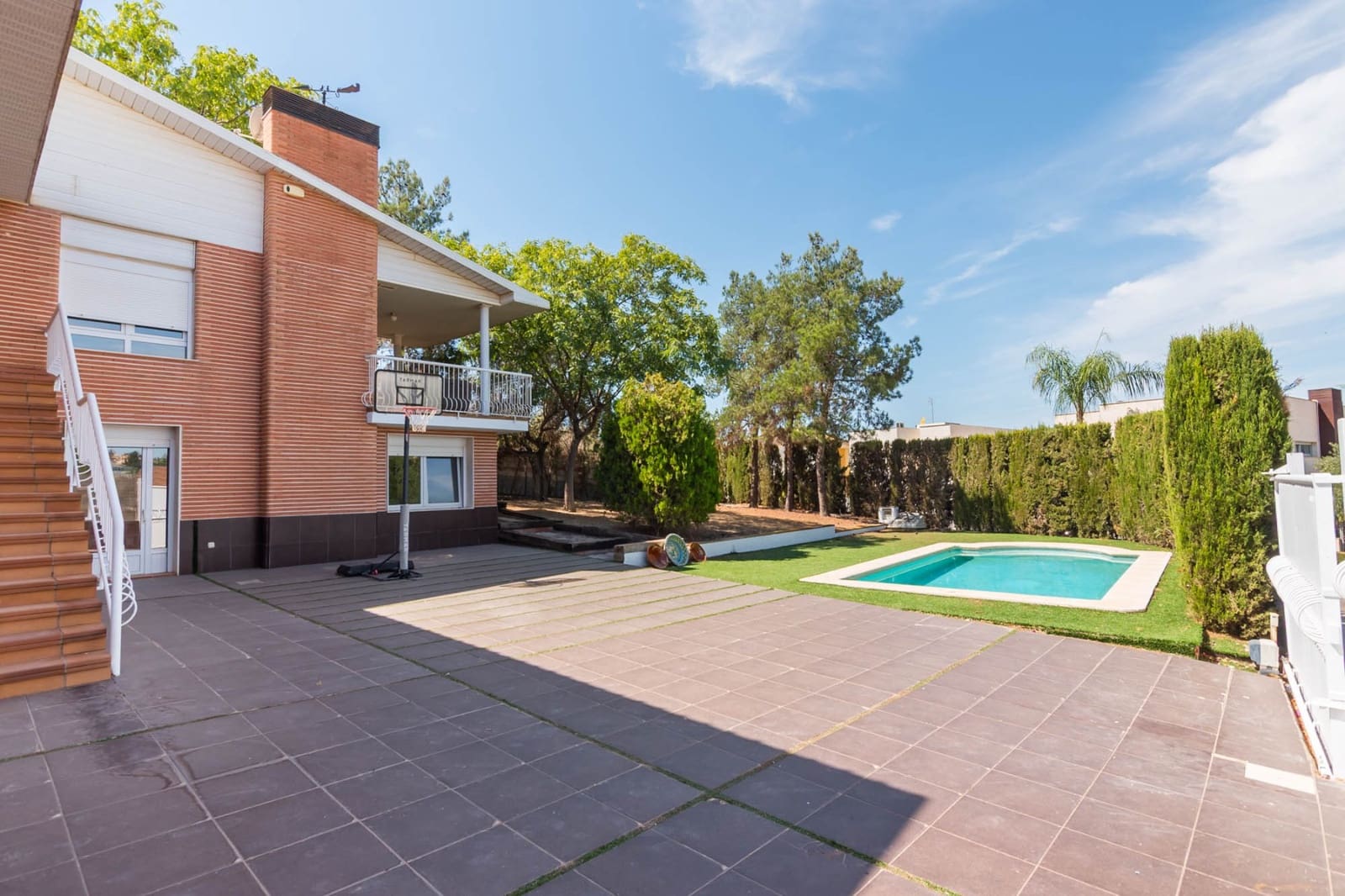 4 chambre Villa/Maison à vendre à Altorreal avec piscine garage - 581 000 € (Ref: 9822749)
