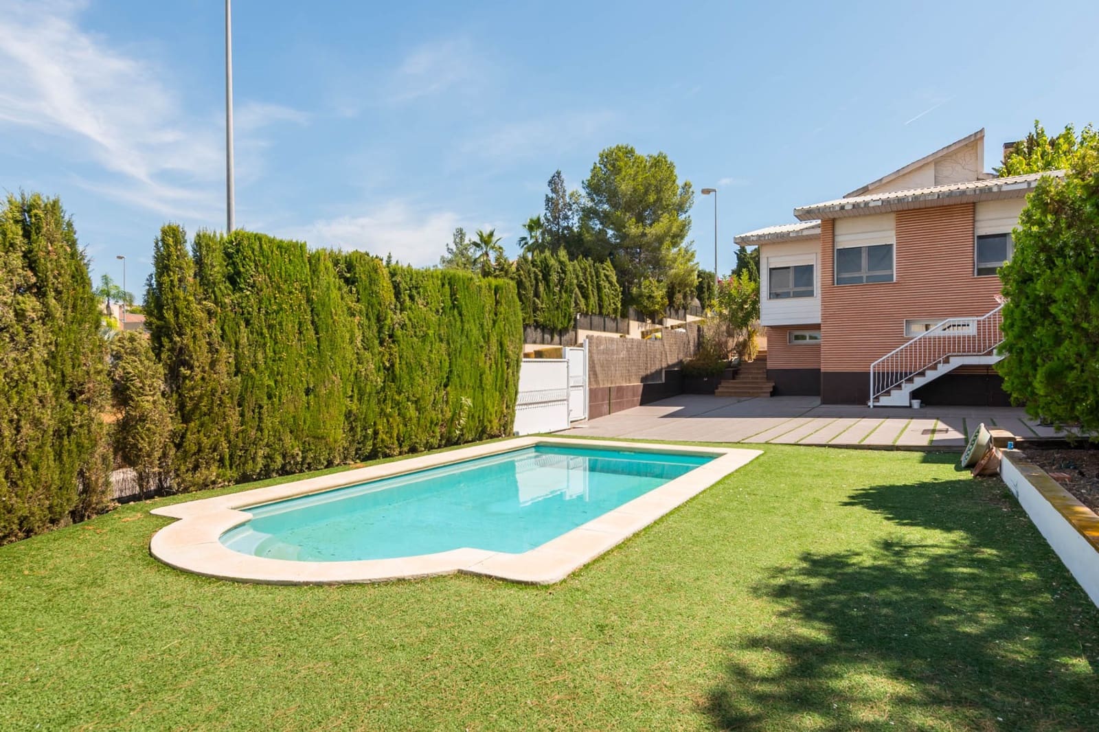 4 chambre Villa/Maison à vendre à Altorreal avec piscine garage - 581 000 € (Ref: 9822749)