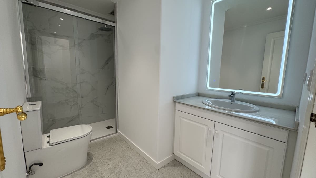 2 slaapkamer Appartement te koop in Campoamor - € 239.000 (Ref: 9831263)