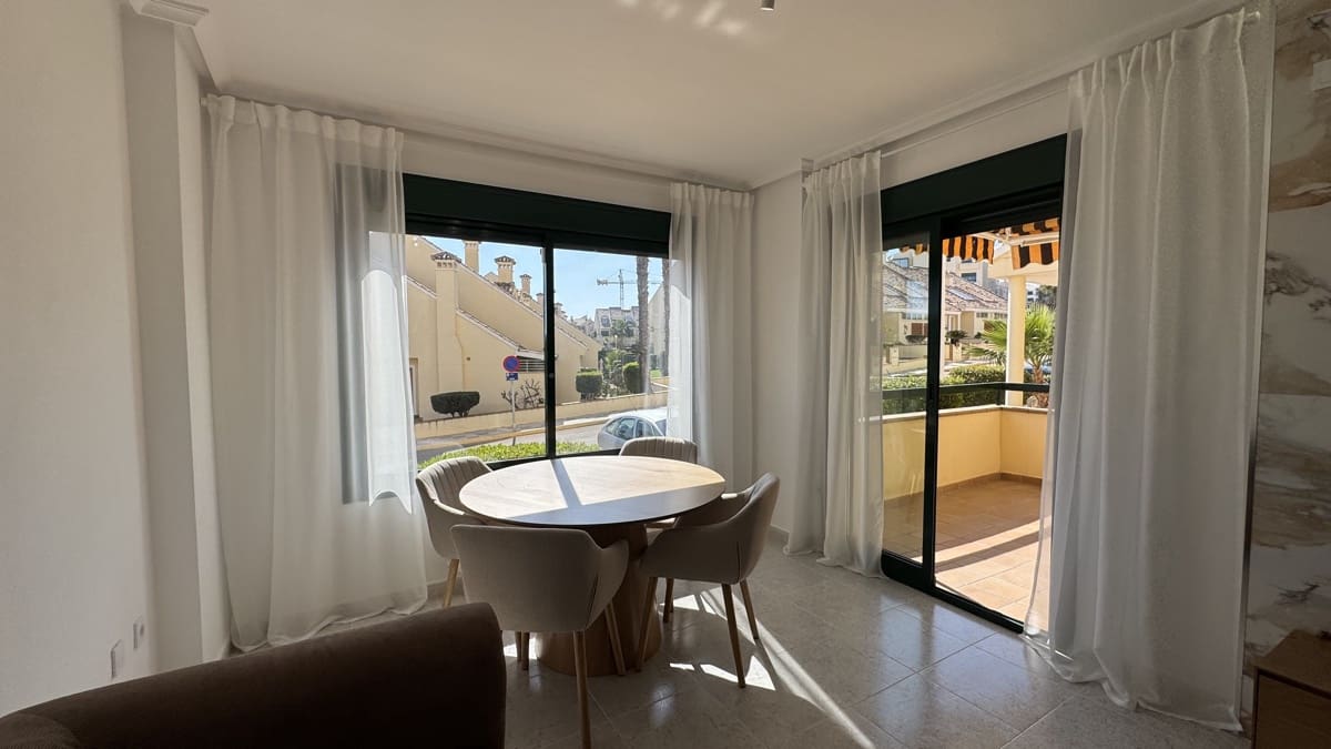 2 slaapkamer Appartement te koop in Campoamor - € 239.000 (Ref: 9831263)
