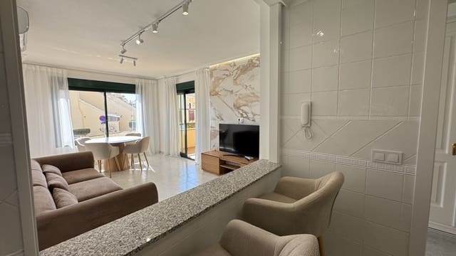 Apartamento de 2 habitaciones en Campoamor, Orihuela en venta - 239.000 € (Ref: 9831263)