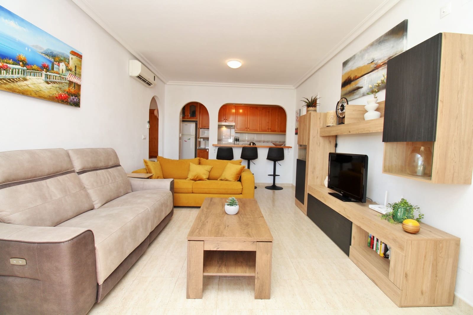 2 Zimmer Apartment zu verkaufen in Playa Flamenca - 189.995 € (Ref: 9831916)