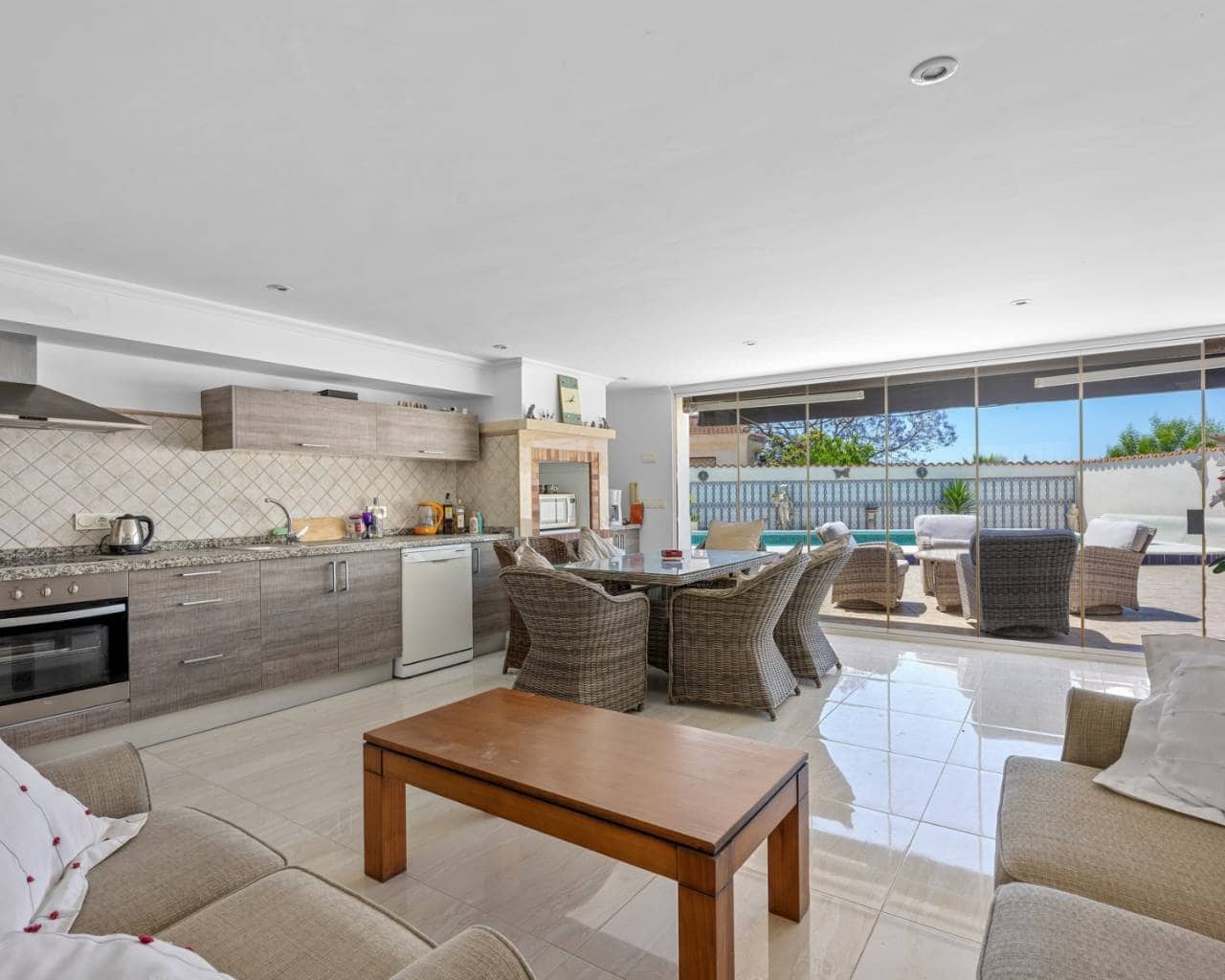 7 soverom Villa til salgs i Ciudad Quesada med svømmebasseng garasje - € 750 000 (Ref: 9833588)