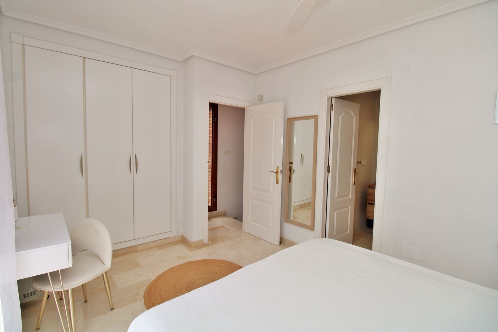 3 bedroom Townhouse for sale in Villamartin - € 269,500 (Ref: 9834005)