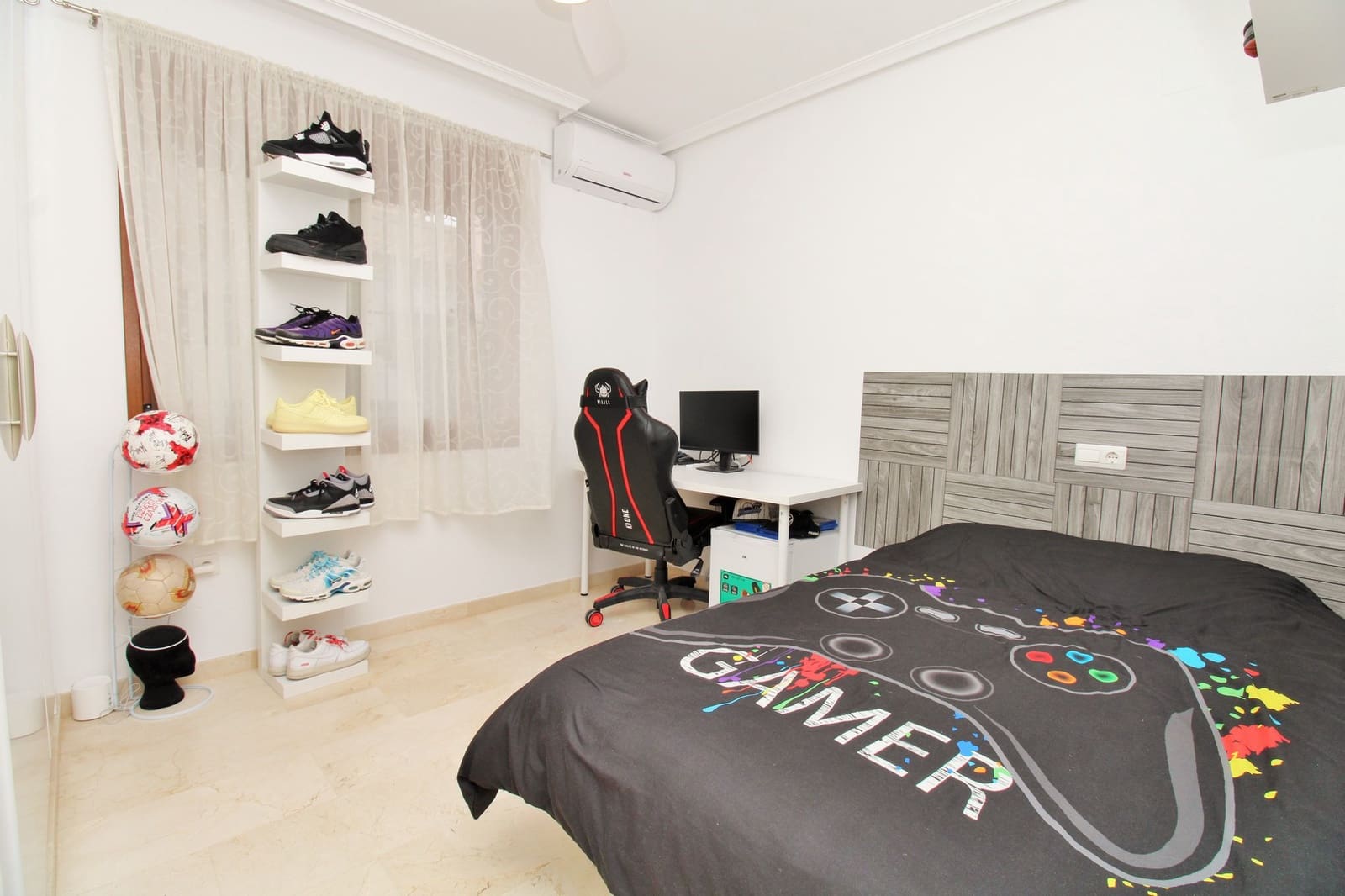 3 bedroom Townhouse for sale in Villamartin - € 269,500 (Ref: 9834005)