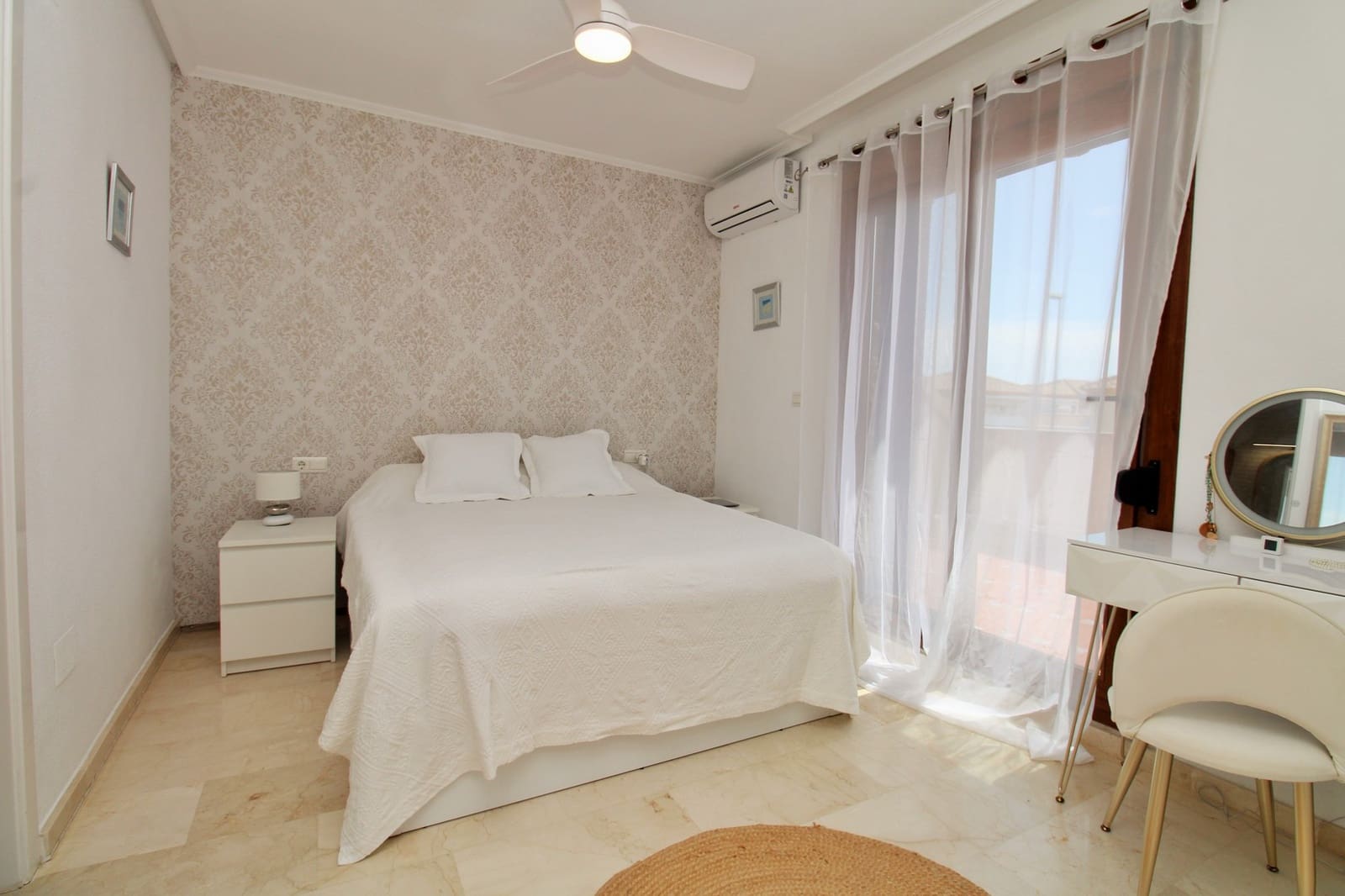 3 bedroom Townhouse for sale in Villamartin - € 269,500 (Ref: 9834005)