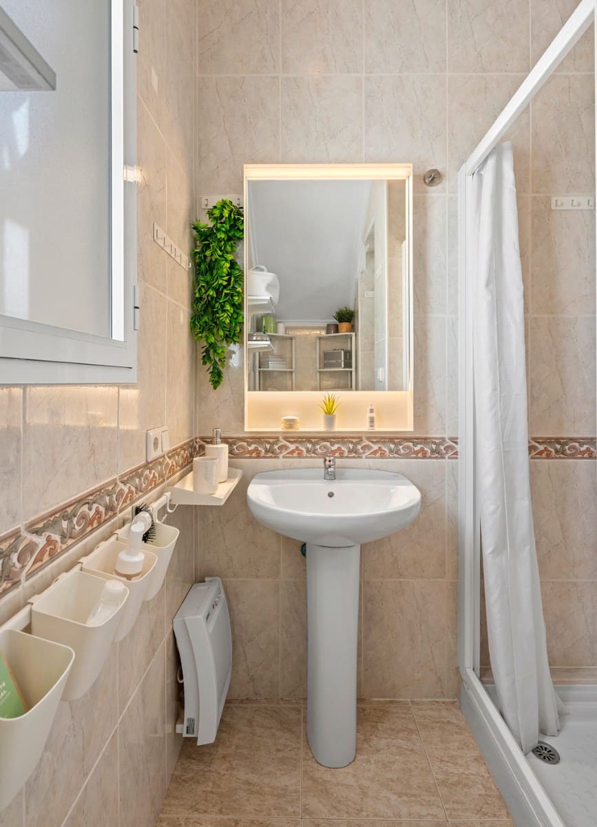 Pareado de 3 habitaciones en Benijófar en venta con piscina - 229.000 € (Ref: 9839146)