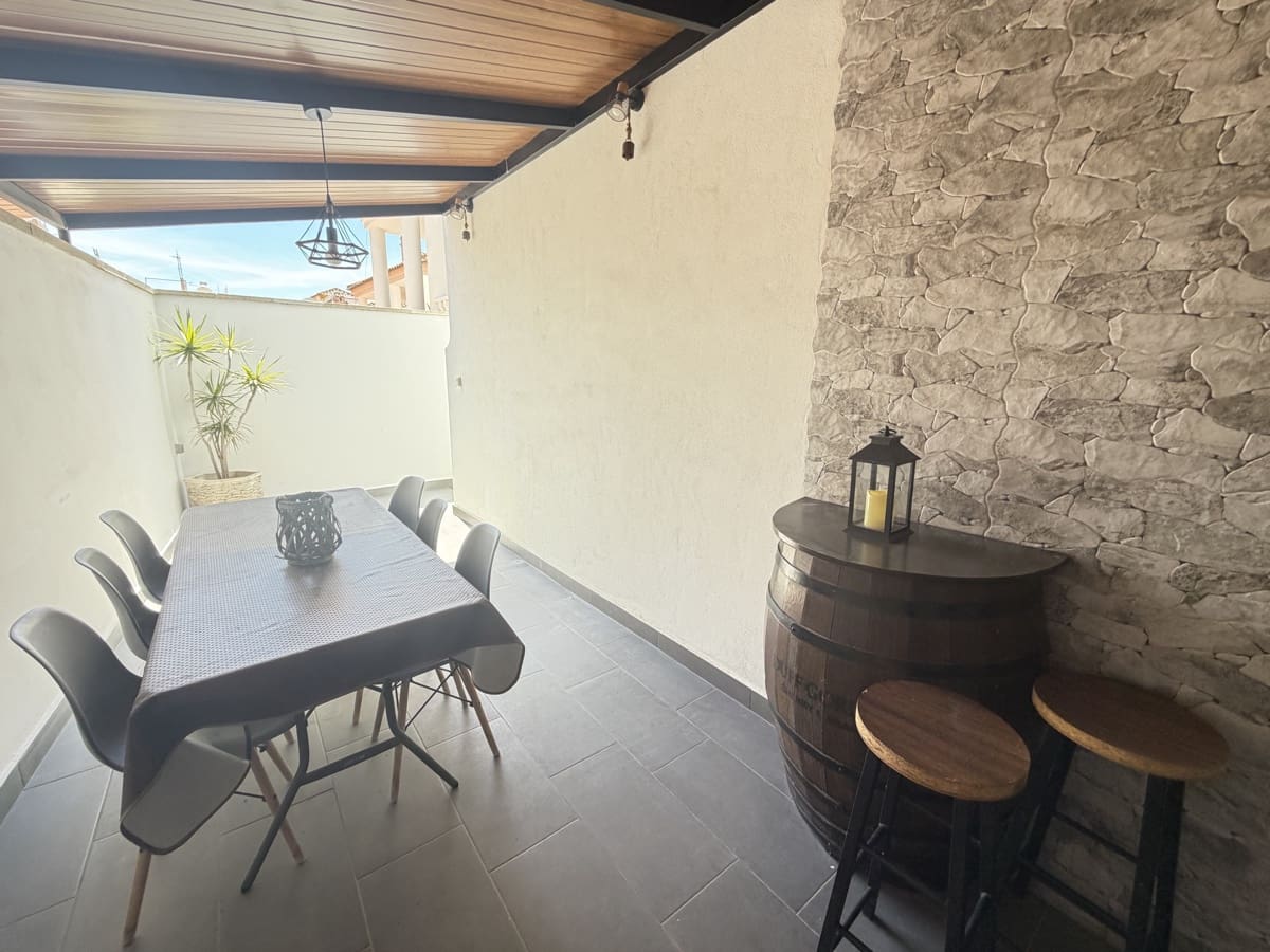 3 slaapkamer Villa te koop in Villamartin - € 260.000 (Ref: 9842715)