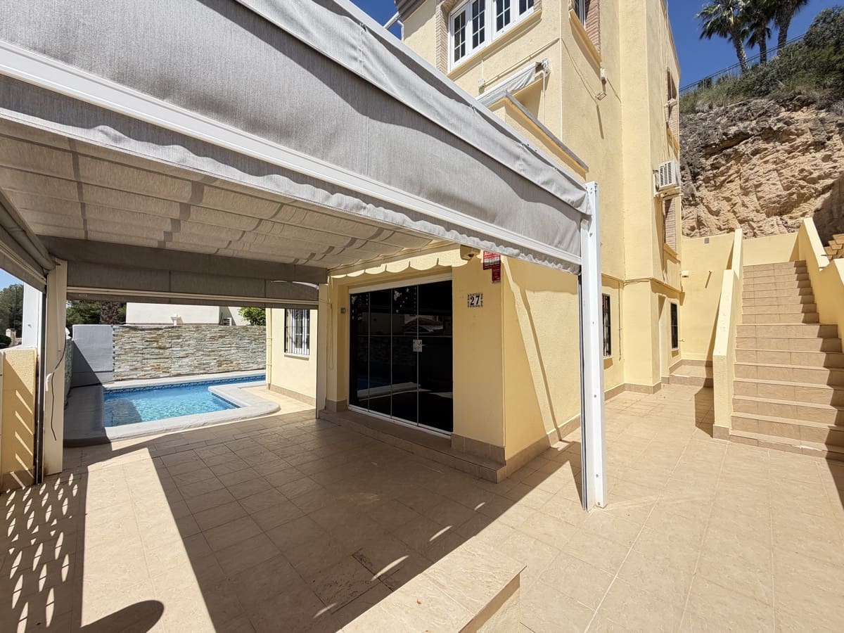 4 Zimmer Villa zu verkaufen in Las Ramblas Golf - 349.995 € (Ref: 9845233)