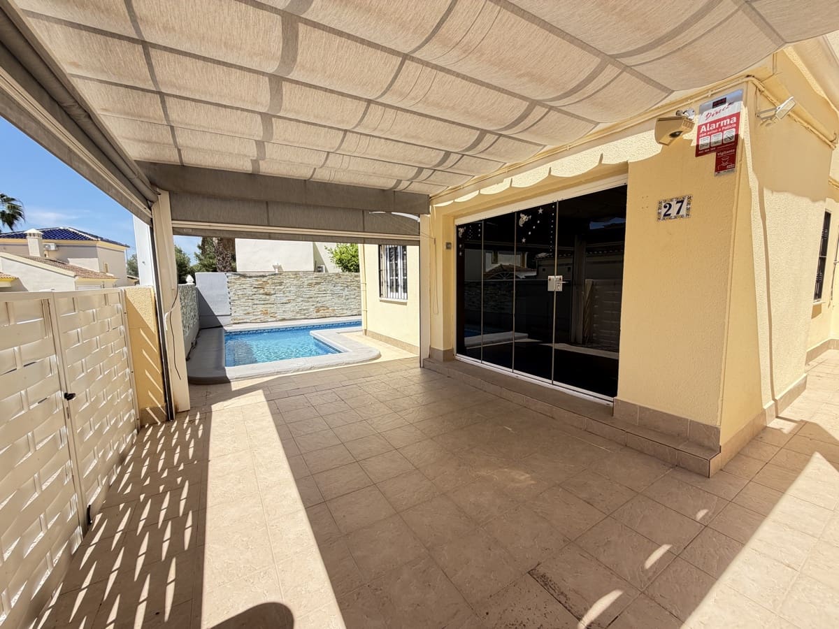 4 Zimmer Villa zu verkaufen in Las Ramblas Golf - 349.995 € (Ref: 9845233)