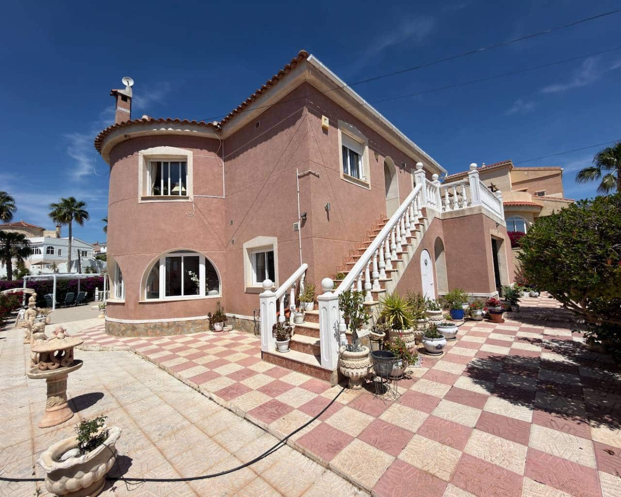 5 soverom Villa til salgs i Ciudad Quesada med svømmebasseng garasje - € 599 995 (Ref: 9849568)
