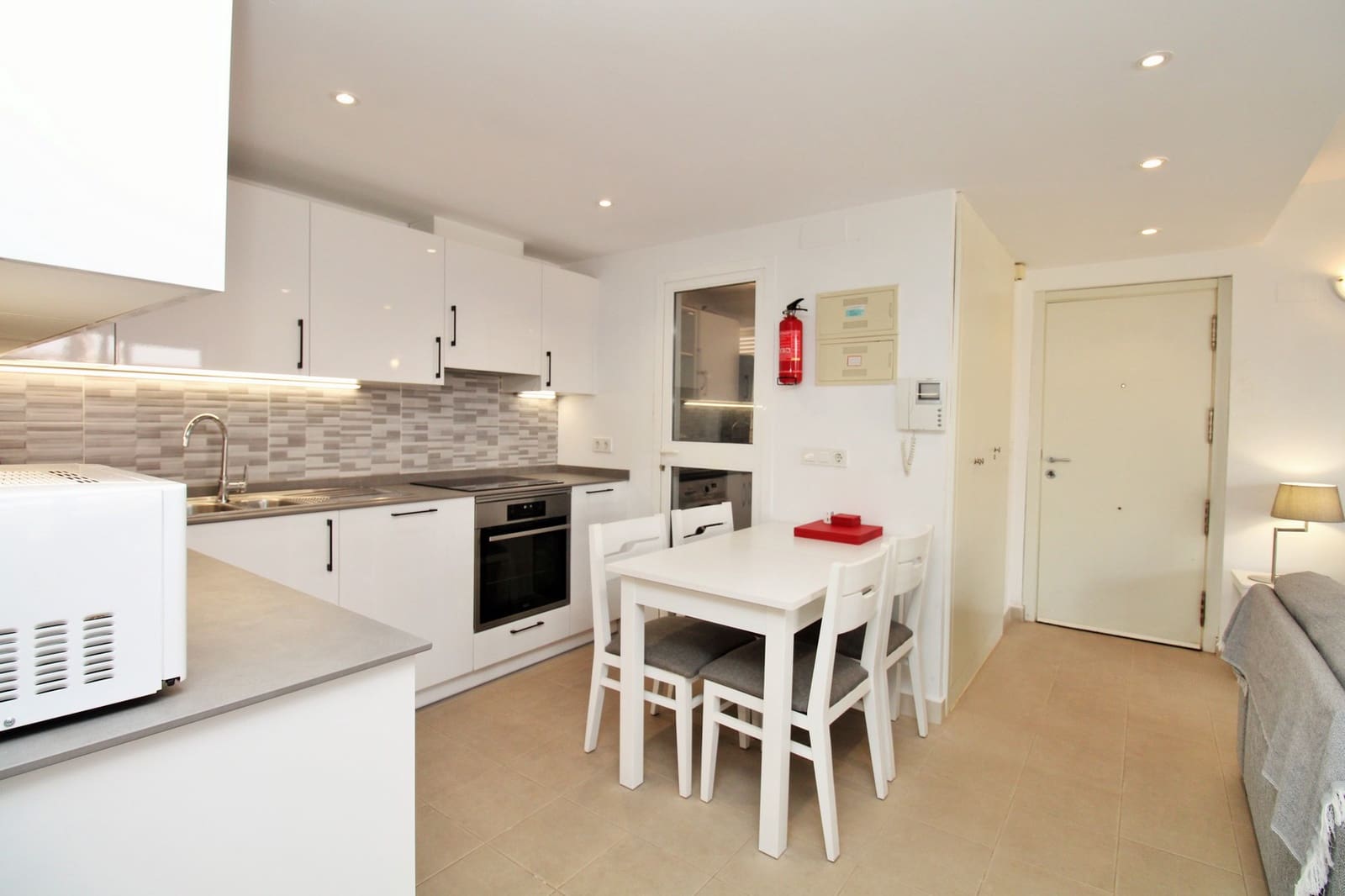 3 bedroom Apartment for sale in Playa Flamenca - € 225,000 (Ref: 9852039)