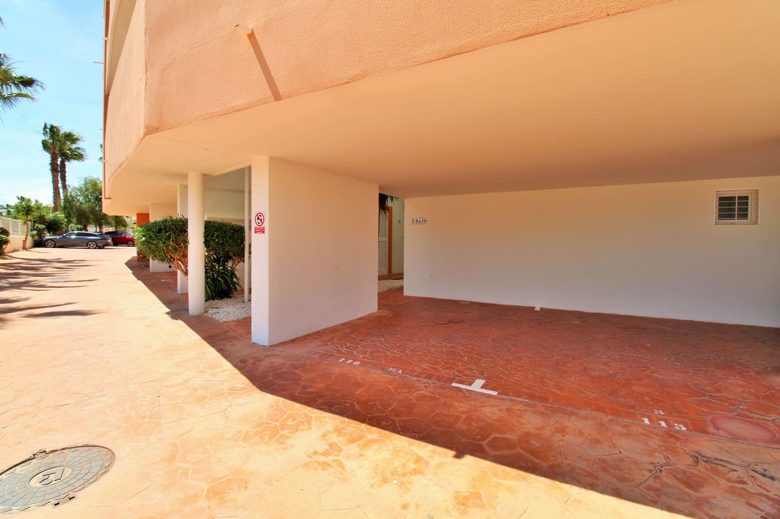 3 bedroom Apartment for sale in Playa Flamenca - € 225,000 (Ref: 9852039)