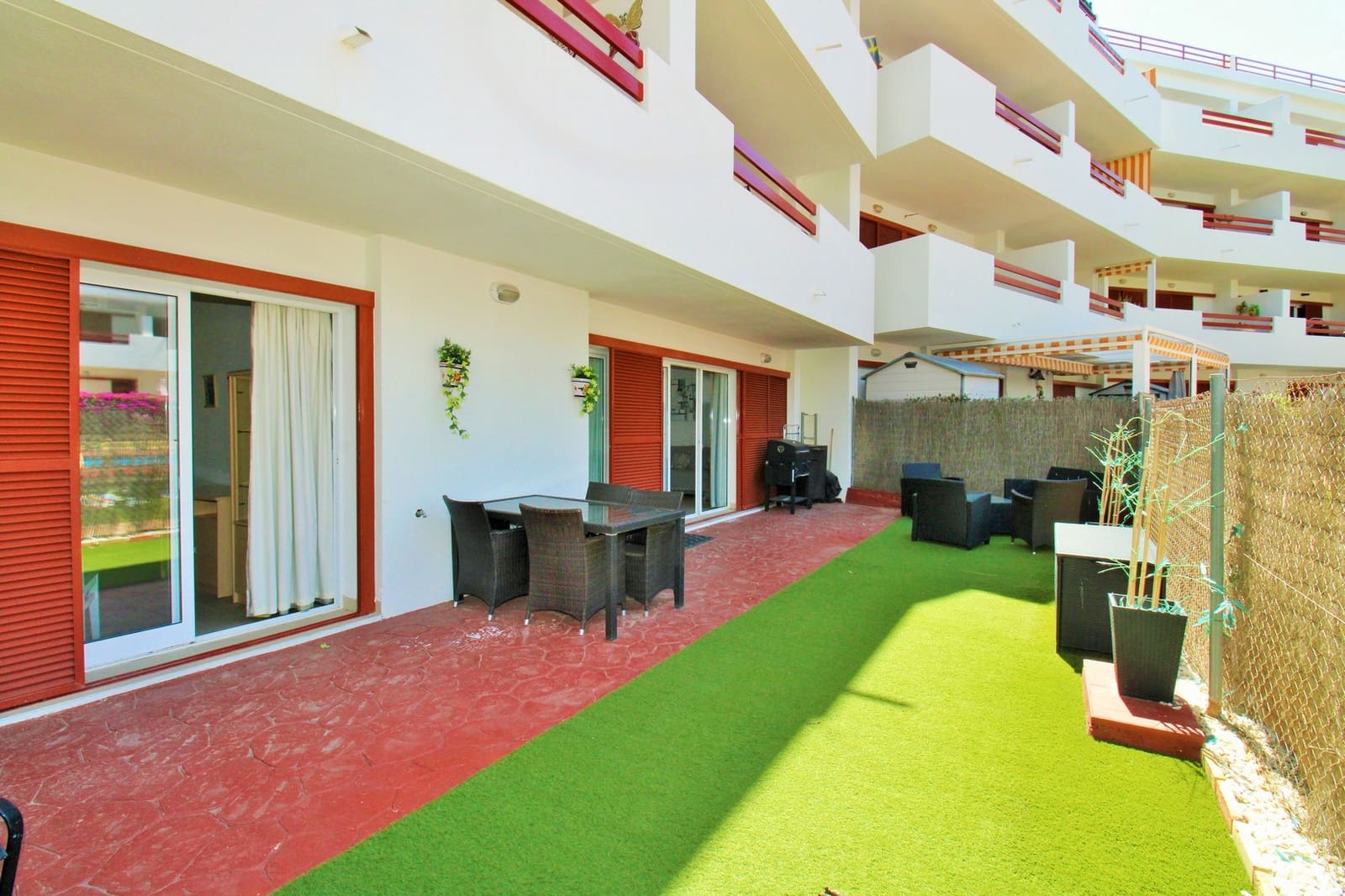 3 bedroom Apartment for sale in Playa Flamenca - € 225,000 (Ref: 9852039)