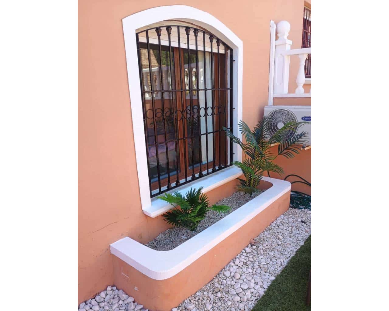 2 makuuhuone Huoneisto myytävänä paikassa Torrevieja mukana uima-altaan 
autotalli - 179 950 € (Ref: 9855960)