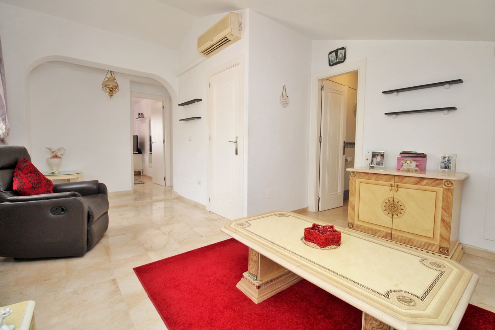 4 sovrum Hus till salu i Villamartin med pool - 295 000 € (Ref: 9867771)