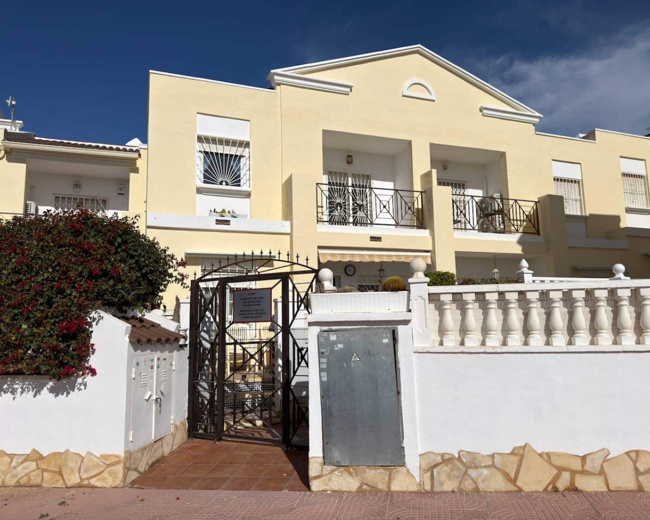 3 quarto Moradia para venda em Ciudad Quesada com piscina - 195 000 € (Ref: 9867775)