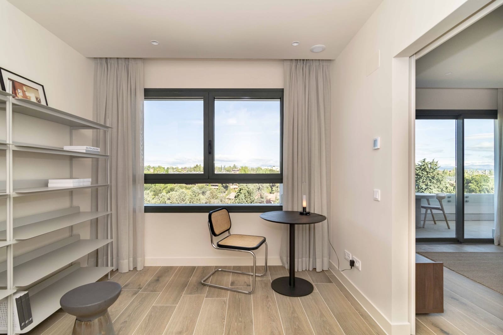 2 makuuhuone Huoneisto vuokrattavana paikassa La Moraleja mukana uima-altaan - 3 950 € (Ref: 9814438)