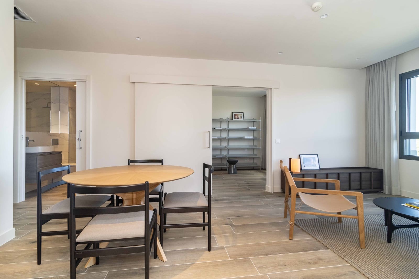 2 makuuhuone Huoneisto vuokrattavana paikassa La Moraleja mukana uima-altaan - 3 950 € (Ref: 9814438)