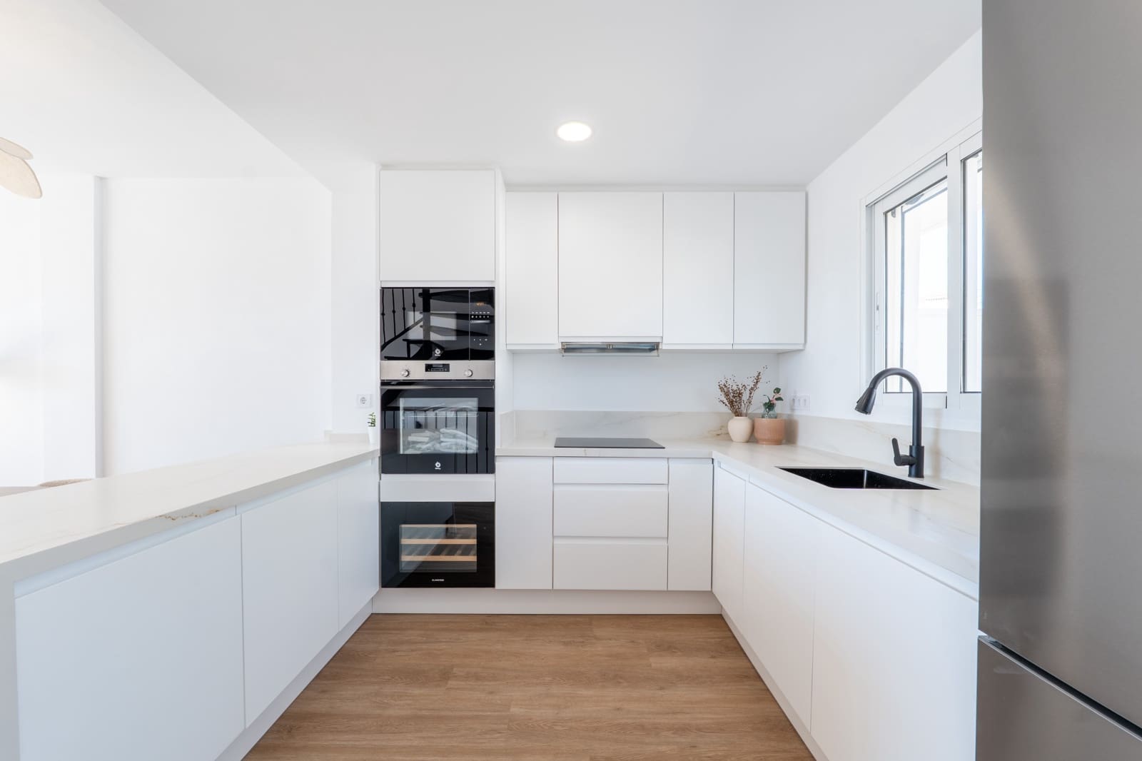 4 soveværelse Rækkehus til salg i Fuengirola med swimmingpool garage - € 649.000 (Ref: 9806736)