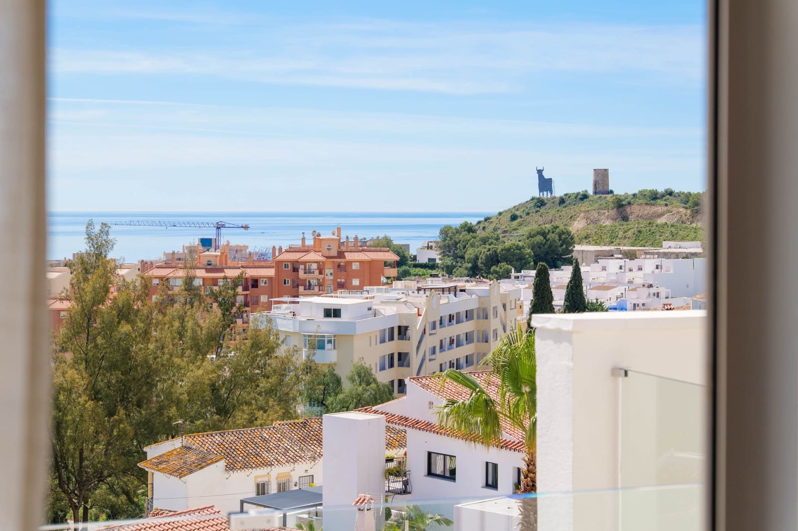 4 soveværelse Rækkehus til salg i Fuengirola med swimmingpool garage - € 649.000 (Ref: 9806736)