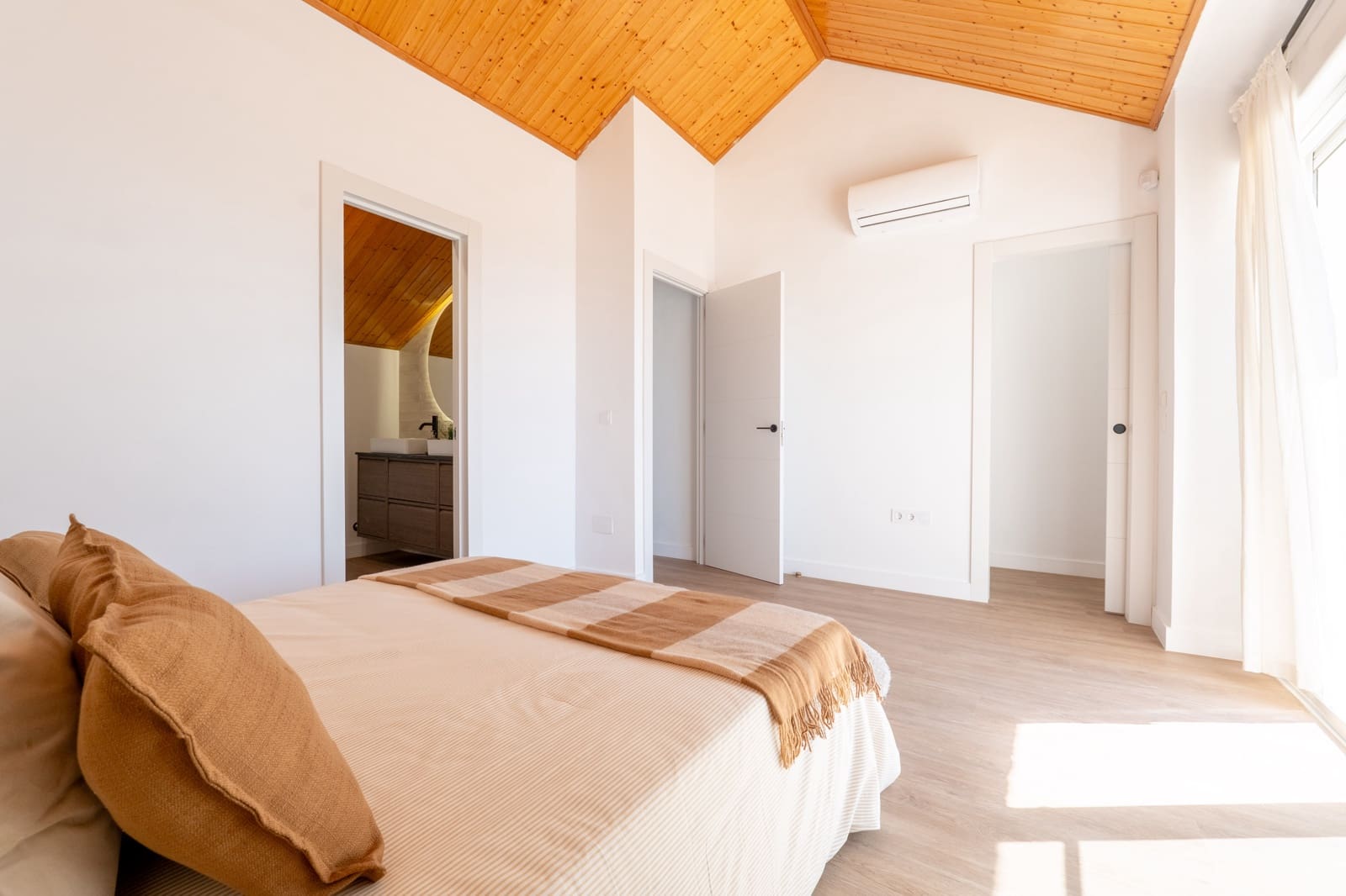 4 soveværelse Rækkehus til salg i Fuengirola med swimmingpool garage - € 649.000 (Ref: 9806736)