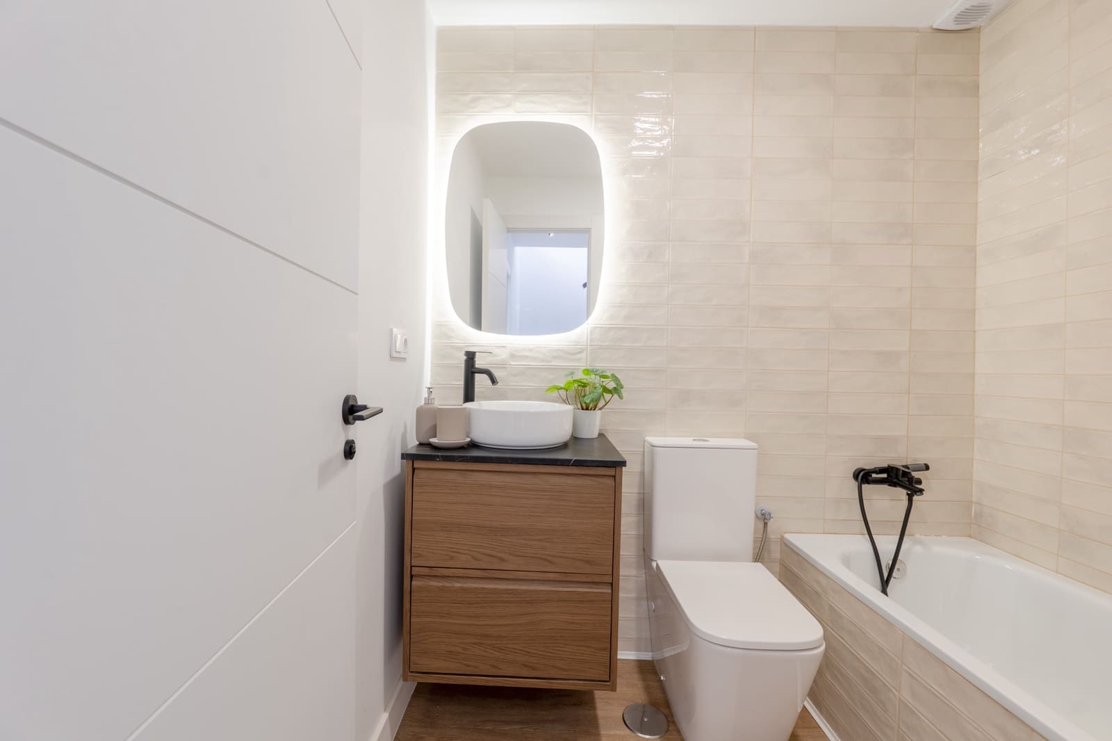 4 soveværelse Rækkehus til salg i Fuengirola med swimmingpool garage - € 649.000 (Ref: 9806736)