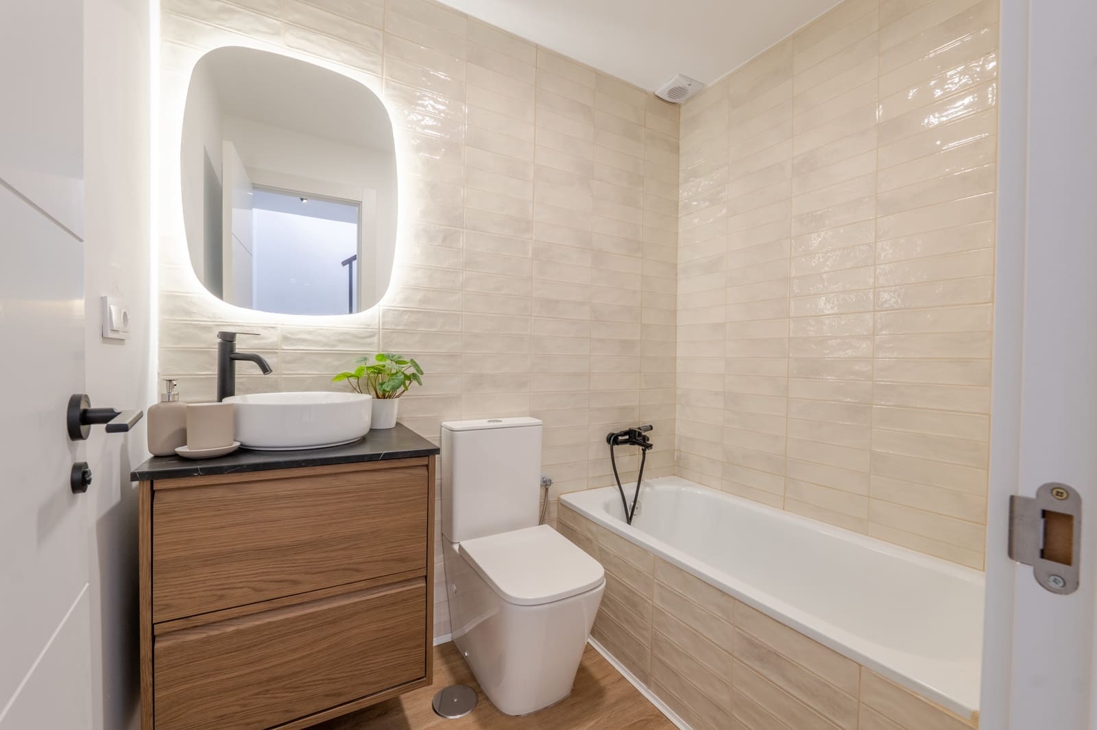 4 soveværelse Rækkehus til salg i Fuengirola med swimmingpool garage - € 649.000 (Ref: 9806736)