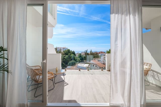 4 soveværelse Rækkehus til salg i Torreblanca, Fuengirola med swimmingpool garage - € 649.000 (Ref: 9806736)