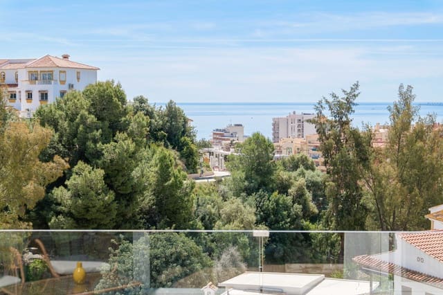 4 soveværelse Rækkehus til salg i Torreblanca, Fuengirola med swimmingpool garage - € 649.000 (Ref: 9806736)