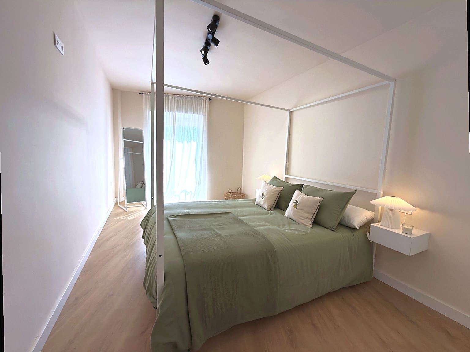 3 bedroom Apartment for sale in Torremolinos - € 289,000 (Ref: 9838495)