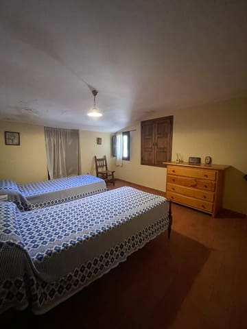 5 makuuhuone Omakotitalo myytävänä paikassa Albarracín - 180 000 € (Ref: 9823978)