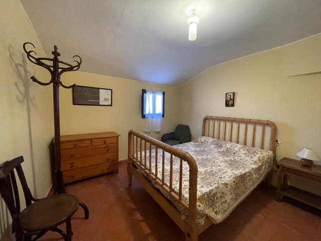 5 makuuhuone Omakotitalo myytävänä paikassa Albarracín - 180 000 € (Ref: 9823978)