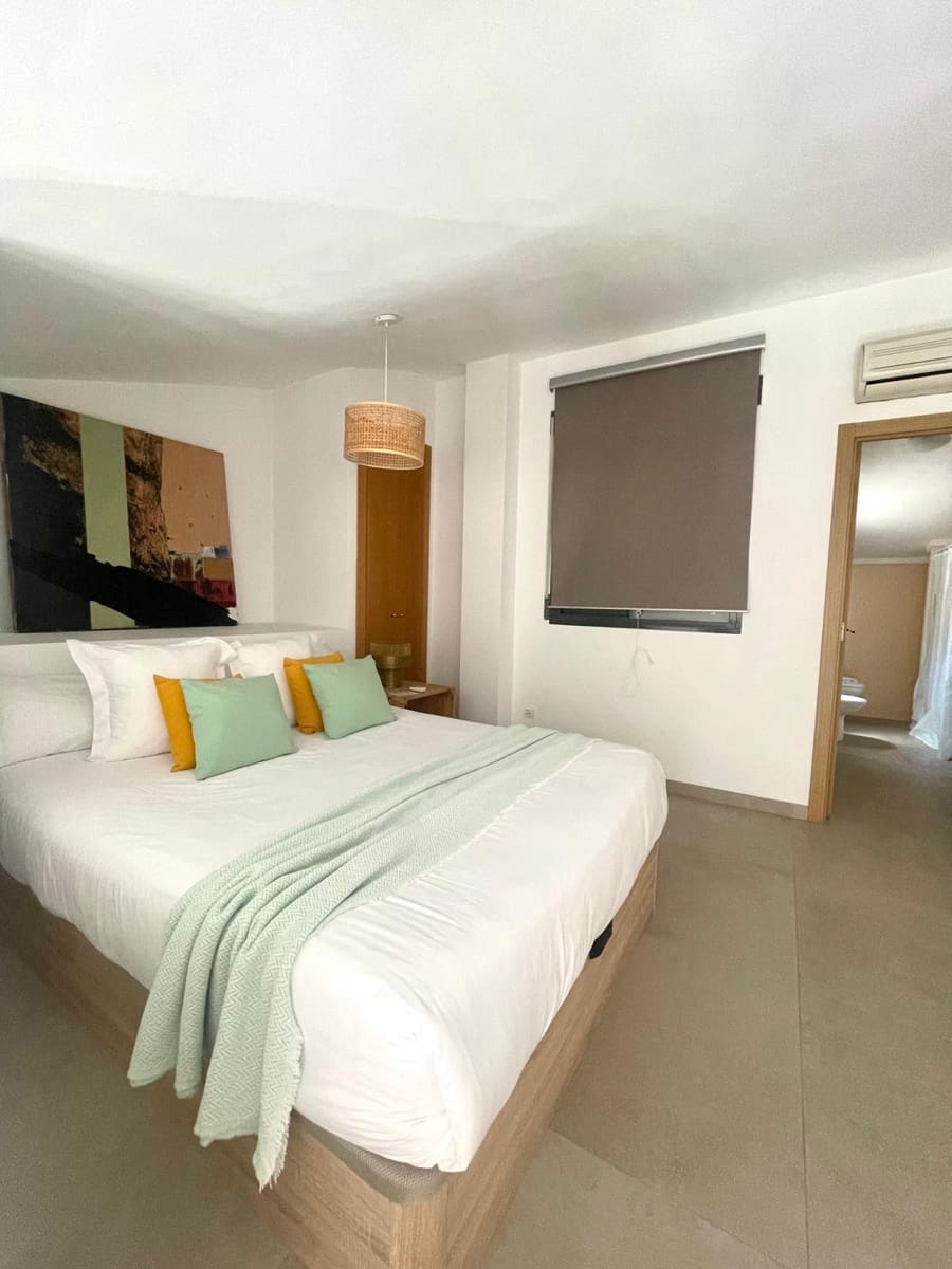 Piso de 2 habitaciones en València ciudad en venta - 378.000 € (Ref: 9823980)