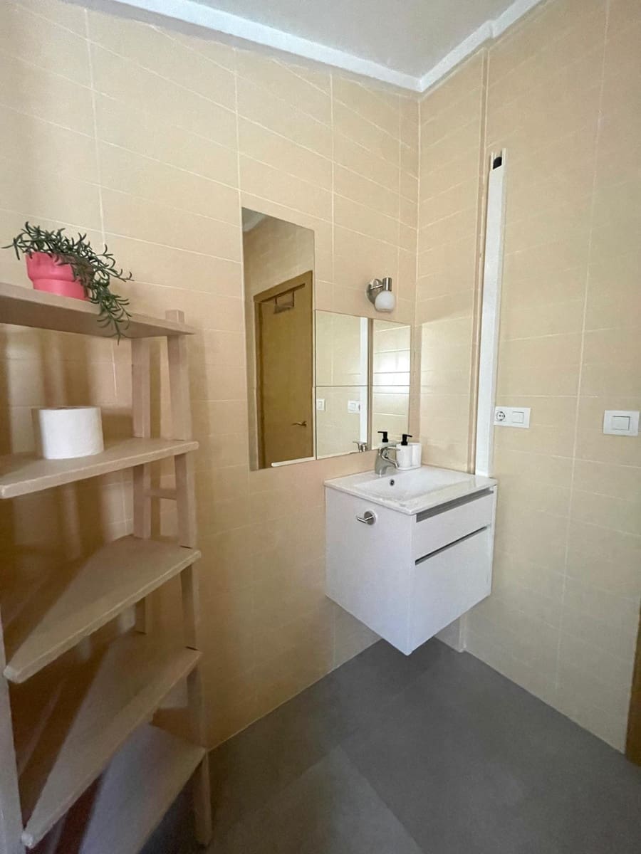 Piso de 2 habitaciones en València ciudad en venta - 378.000 € (Ref: 9823980)