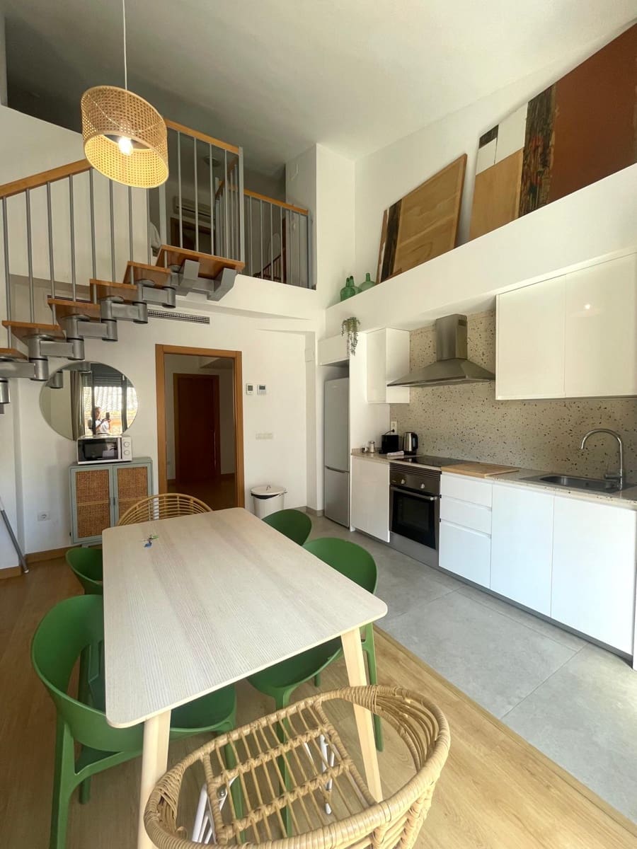 Piso de 2 habitaciones en València ciudad en venta - 378.000 € (Ref: 9823980)