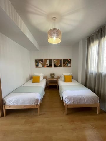 Piso de 2 habitaciones en València ciudad en venta - 378.000 € (Ref: 9823980)