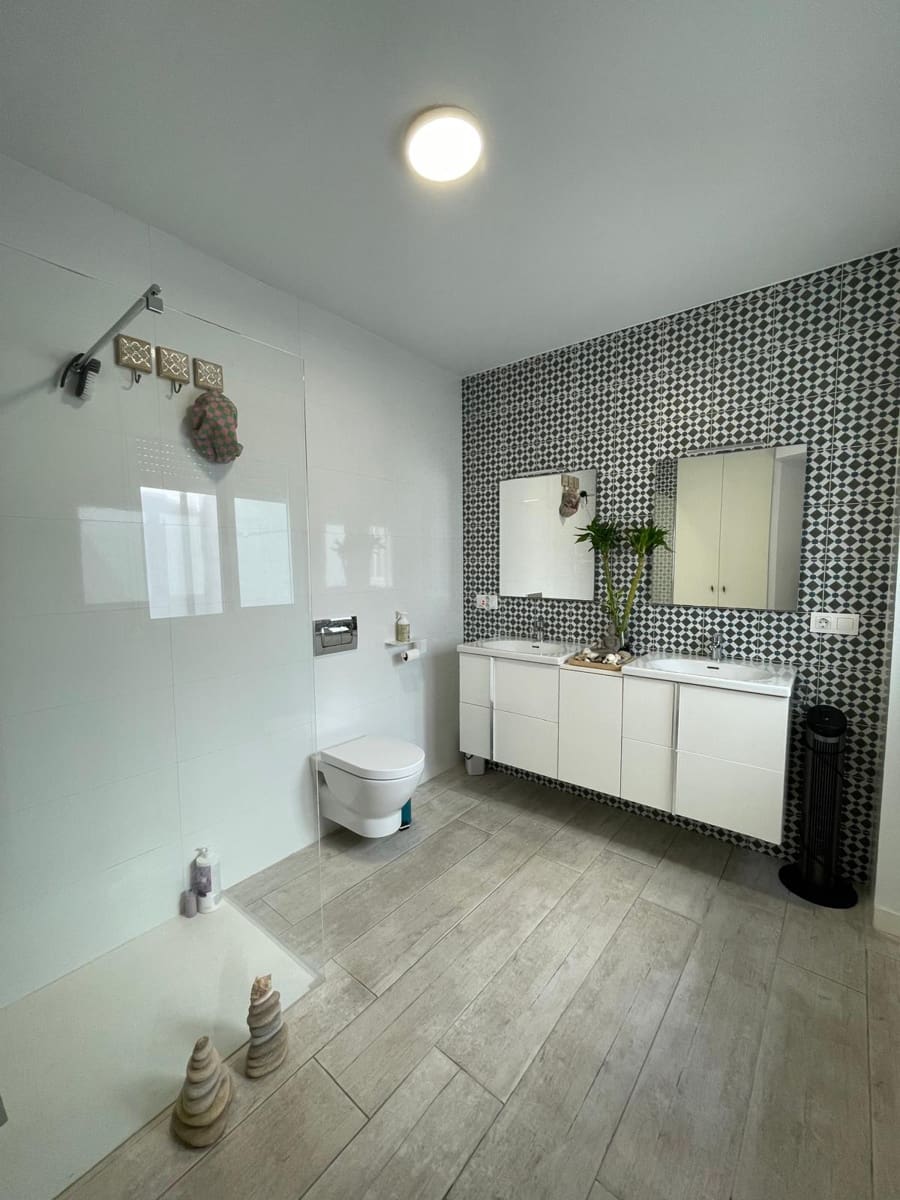 3 soveværelse Lejlighed til salg i Valencia by - € 599.000 (Ref: 9823985)