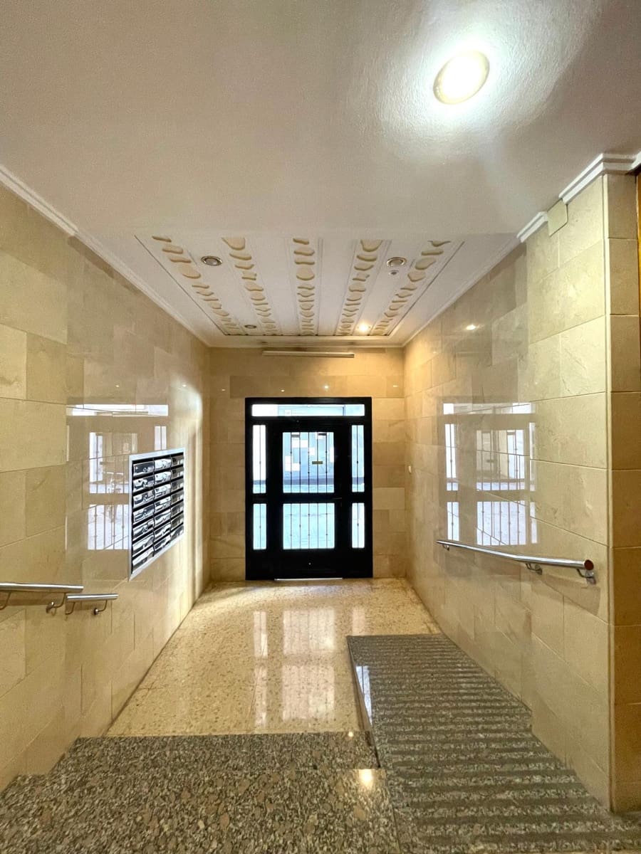 Leilighet til salgs i Valencia by - € 600 000 (Ref: 9823989)
