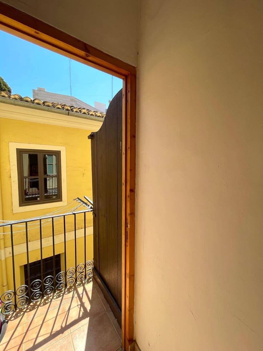 1 Zimmer Wohnung zu verkaufen in Valencia Stadt - 205.000 € (Ref: 9941237)