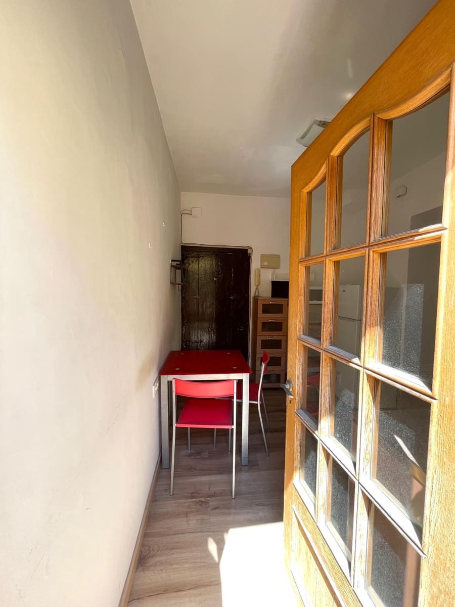 1 Zimmer Wohnung zu verkaufen in Valencia Stadt - 205.000 € (Ref: 9941237)