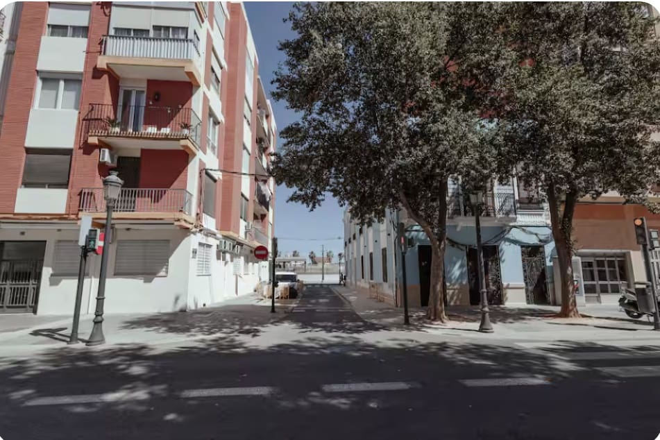 Apartment for sale in Valencia city - € 325,000 (Ref: 9941241)