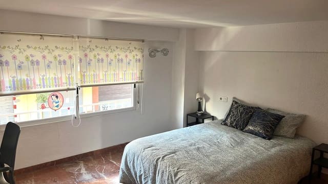 5 soveværelse Lejlighed til salg i Valencia by - € 350.000 (Ref: 9941493)